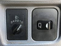 三菱ふそうキャンターアルミバン小型（2t・3t）[写真36]