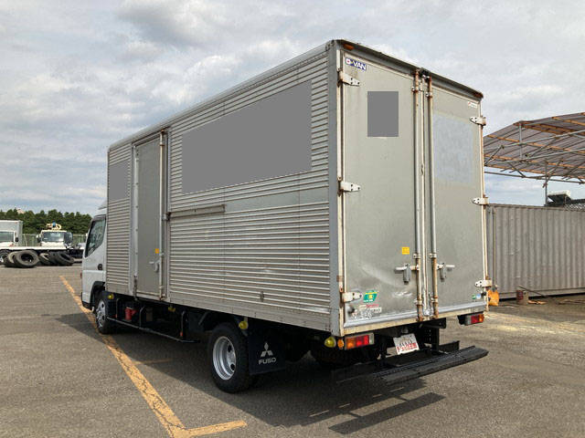 三菱ふそうキャンターアルミバン小型（2t・3t）[写真04]