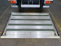 三菱ふそうキャンターアルミバン小型（2t・3t）[写真11]