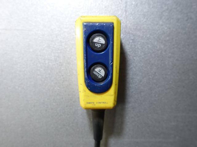 三菱ふそうキャンターアルミバン小型（2t・3t）[写真13]