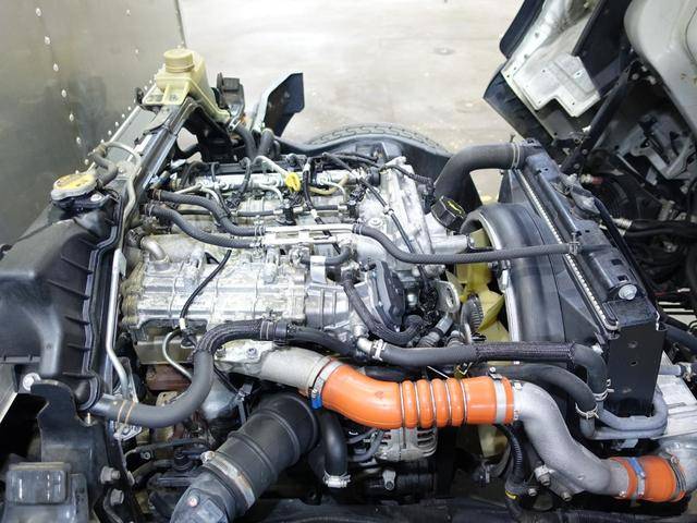 三菱ふそうキャンターアルミバン小型（2t・3t）[写真22]