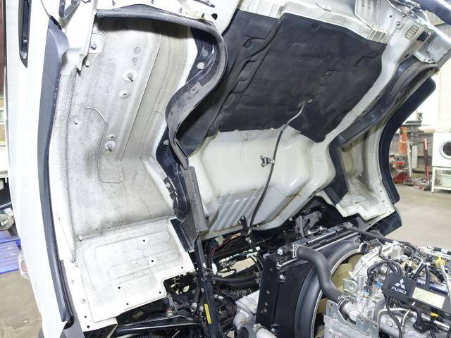 三菱ふそうキャンターアルミバン小型（2t・3t）[写真25]