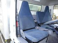 三菱ふそうキャンターアルミバン小型（2t・3t）[写真28]