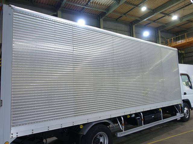 三菱ふそうキャンターアルミバン小型（2t・3t）[写真04]