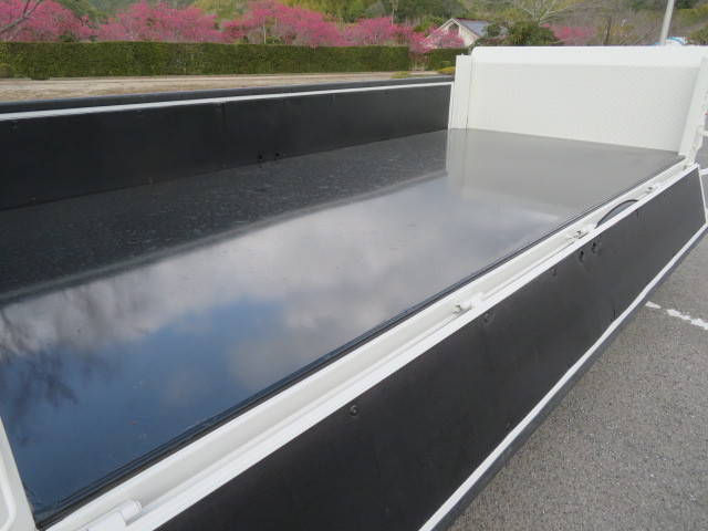 トヨタダイナ平ボディ小型（2t・3t）[写真20]