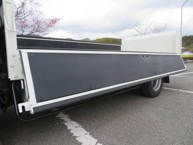 トヨタダイナ平ボディ小型（2t・3t）[写真21]