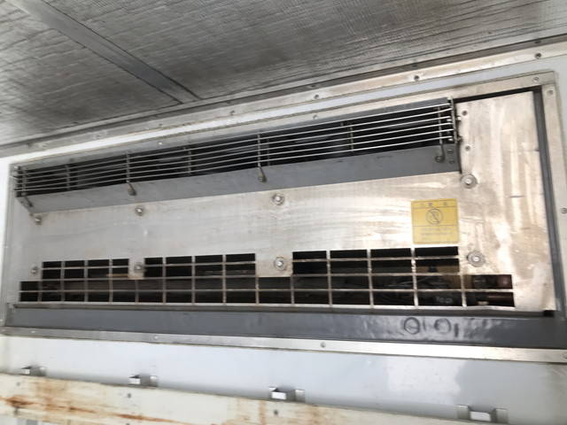 いすゞフォワード冷凍車（冷蔵車）中型（4t）[写真13]