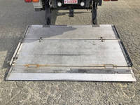 いすゞフォワード冷凍車（冷蔵車）中型（4t）[写真16]