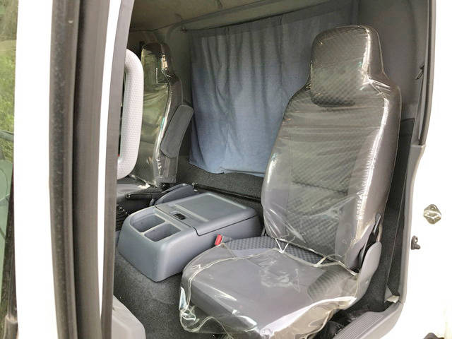 いすゞフォワード冷凍車（冷蔵車）中型（4t）[写真26]