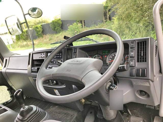 いすゞフォワード冷凍車（冷蔵車）中型（4t）[写真29]