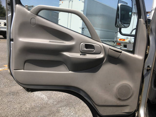 トヨタダイナアルミバン小型（2t・3t）[写真25]