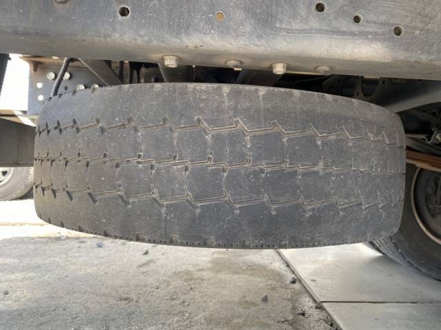 いすゞエルフ平ボディ小型（2t・3t）[写真20]