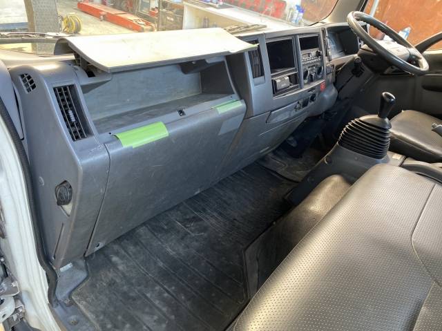 いすゞエルフ平ボディ小型（2t・3t）[写真30]