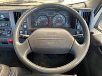 いすゞエルフ平ボディ小型（2t・3t）[写真32]