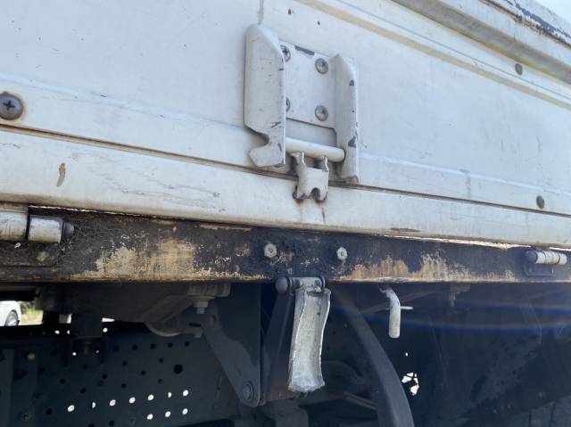 いすゞエルフ平ボディ小型（2t・3t）[写真40]