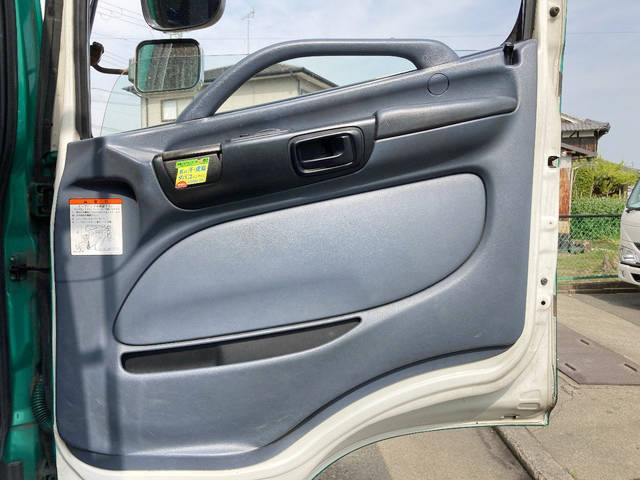 日野レンジャーアルミブロック中型（4t）[写真26]