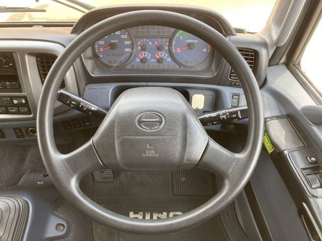 日野レンジャーアルミブロック中型（4t）[写真33]