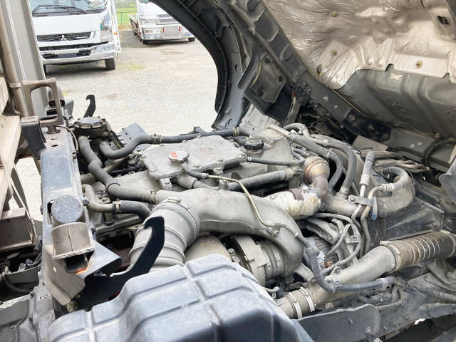 日野レンジャーアルミウイング中型（4t）[写真24]