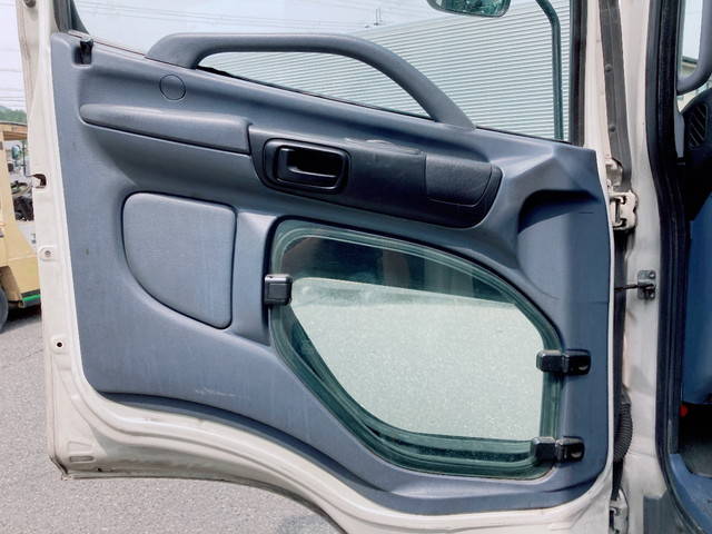 日野レンジャーアルミウイング中型（4t）[写真27]