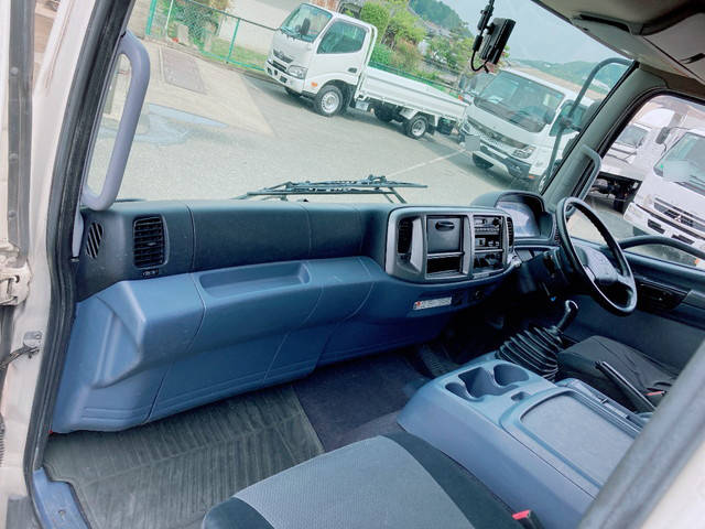 日野レンジャーアルミウイング中型（4t）[写真32]