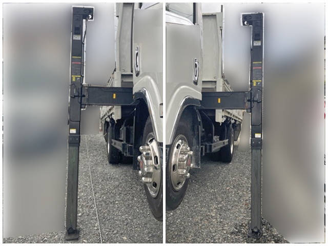 いすゞエルフセルフクレーン4段小型（2t・3t）[写真12]