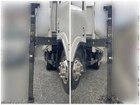 いすゞエルフセルフクレーン4段小型（2t・3t）[写真12]