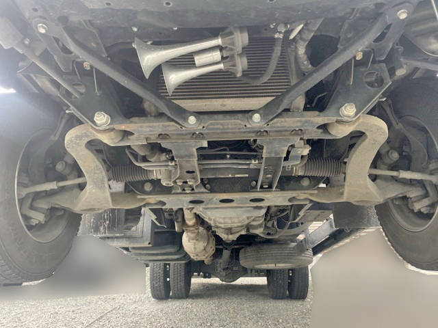 いすゞエルフセルフクレーン4段小型（2t・3t）[写真23]