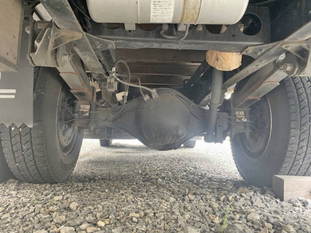 いすゞエルフセルフクレーン4段小型（2t・3t）[写真24]