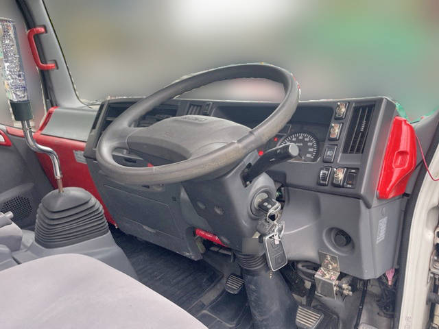 いすゞエルフセルフクレーン4段小型（2t・3t）[写真30]