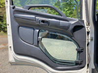 日野レンジャー平ボディ中型（4t）[写真28]