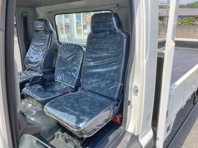 日野レンジャー平ボディ中型（4t）[写真31]