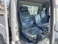 日野レンジャー平ボディ中型（4t）[写真33]