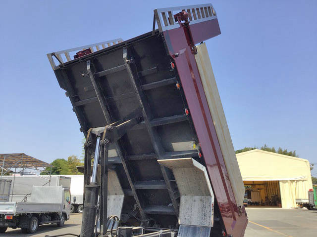 日野レンジャーダンプ増トン（6t・8t）[写真17]