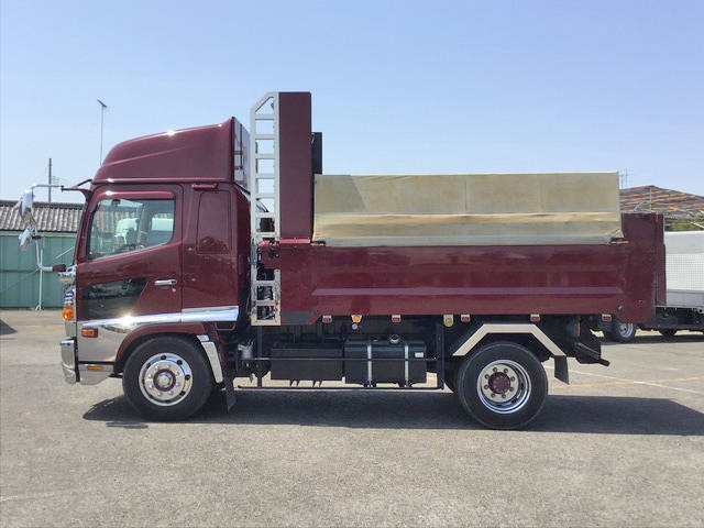 日野レンジャーダンプ増トン（6t・8t）[写真05]