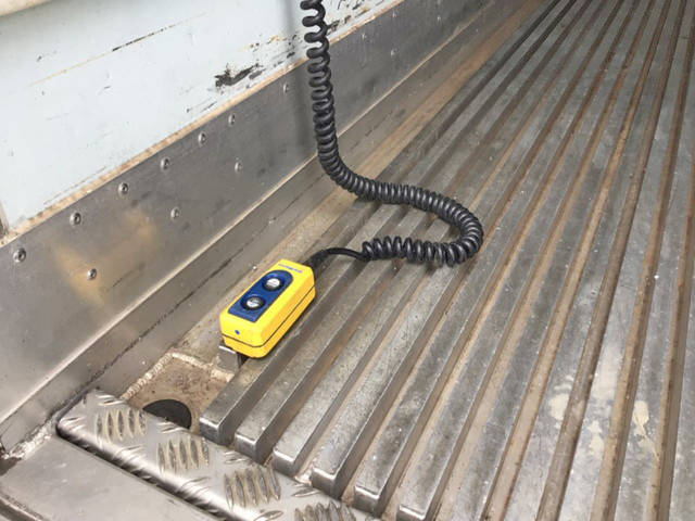 日野レンジャー冷凍車（冷蔵車）中型（4t）[写真14]