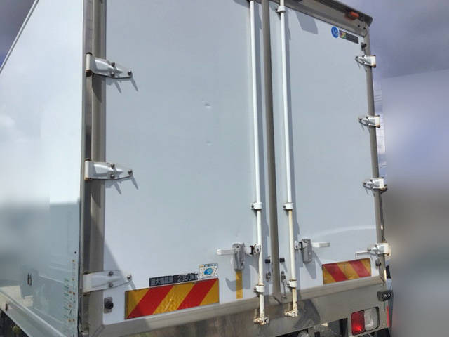 日野レンジャー冷凍車（冷蔵車）中型（4t）[写真02]