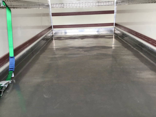 三菱ふそうキャンターパネルバン小型（2t・3t）[写真12]