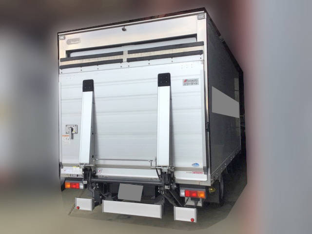 三菱ふそうキャンターパネルバン小型（2t・3t）[写真06]