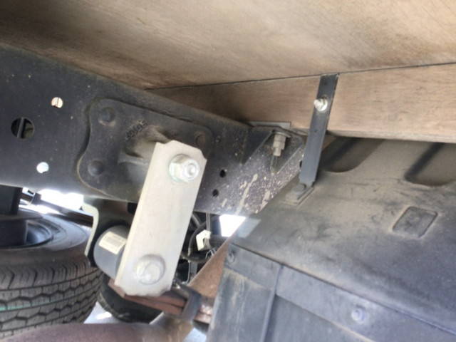 いすゞエルフ平ボディ小型（2t・3t）[写真18]