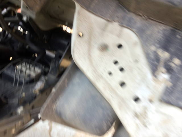 いすゞエルフ平ボディ小型（2t・3t）[写真22]