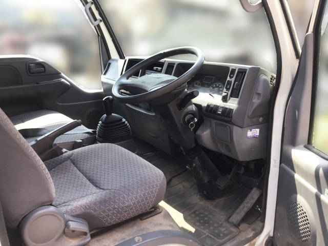 いすゞエルフ平ボディ小型（2t・3t）[写真29]