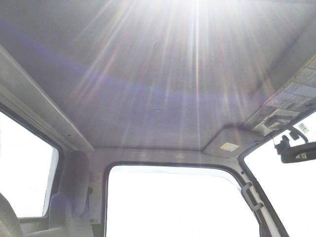 いすゞエルフ平ボディ小型（2t・3t）[写真30]