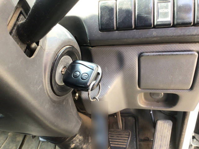 いすゞエルフ平ボディ小型（2t・3t）[写真37]