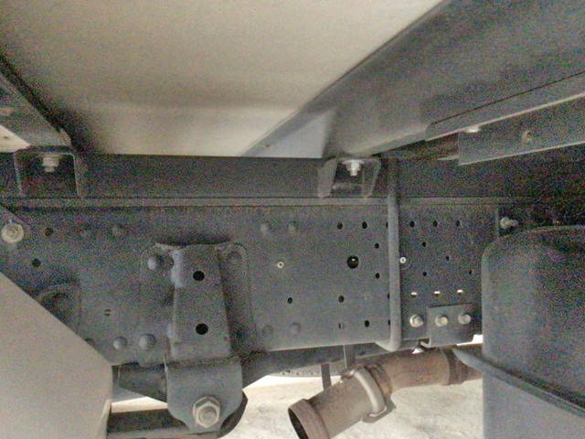 いすゞエルフパネルバン小型（2t・3t）[写真19]