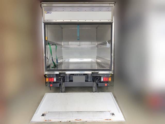 いすゞエルフパネルバン小型（2t・3t）[写真08]