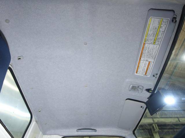 三菱ふそうキャンターアルミバン小型（2t・3t）[写真34]