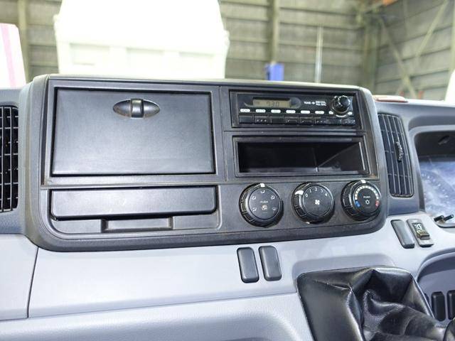 三菱ふそうキャンターアルミバン小型（2t・3t）[写真37]