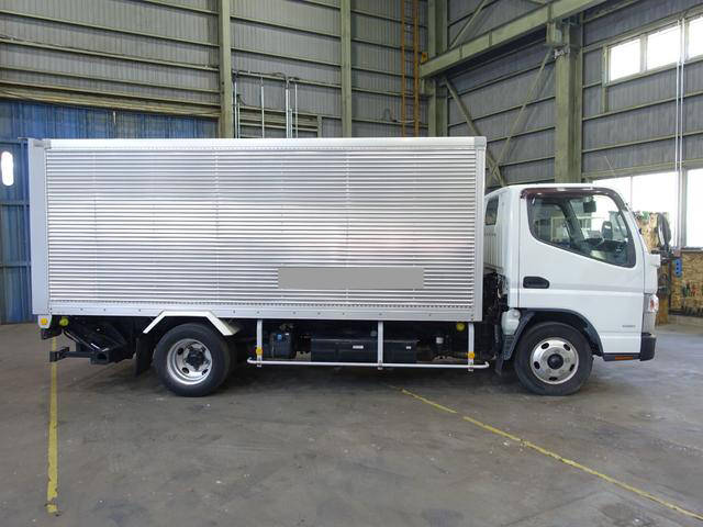 三菱ふそうキャンターアルミバン小型（2t・3t）[写真05]
