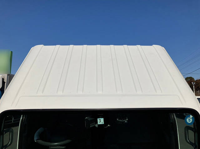 いすゞエルフ冷凍車（冷蔵車）小型（2t・3t）[写真04]