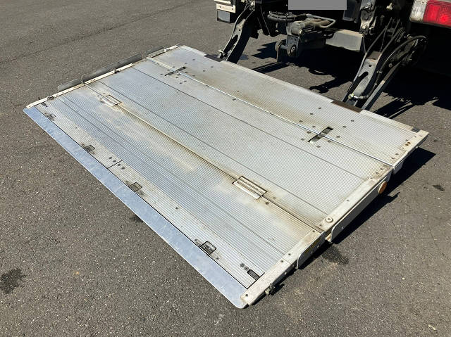 日野デュトロ冷凍車（冷蔵車）小型（2t・3t）[写真06]